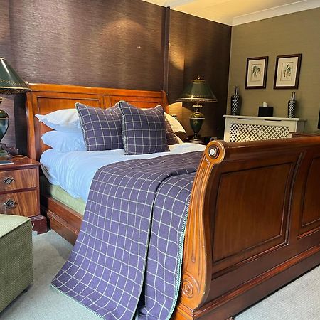 Langshott Manor - Luxury Hotel Gatwick Horley Exteriér fotografie