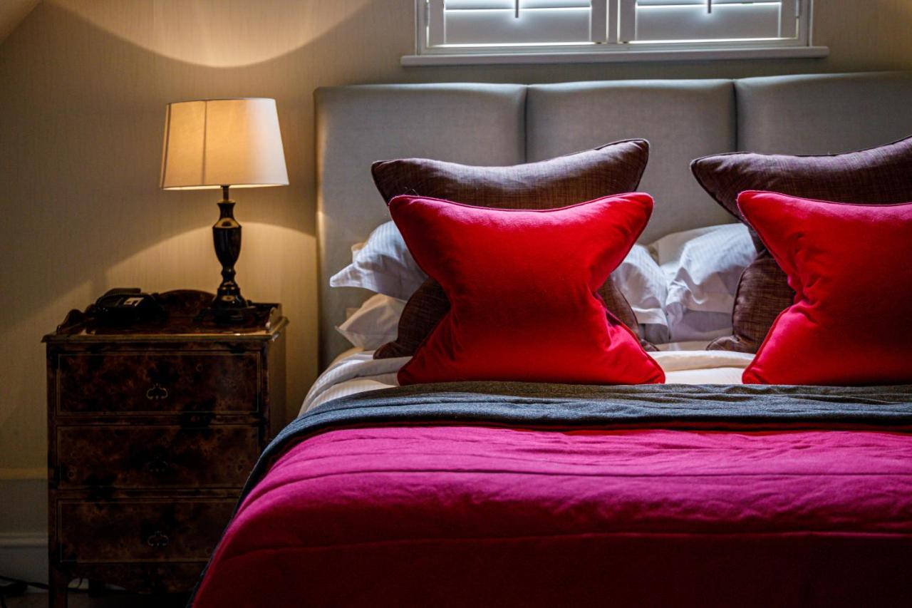 Langshott Manor - Luxury Hotel Gatwick Horley Exteriér fotografie