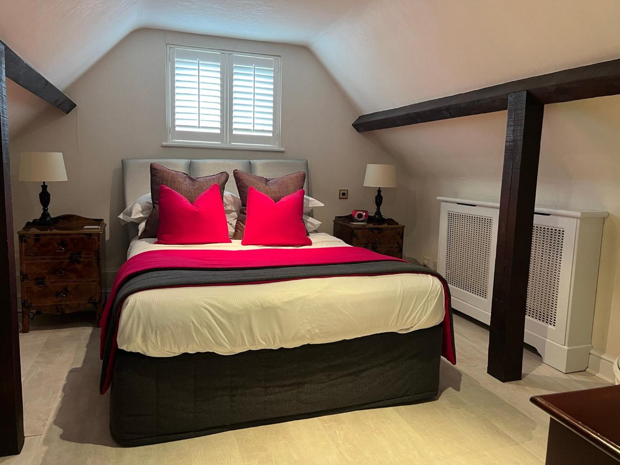 Langshott Manor - Luxury Hotel Gatwick Horley Exteriér fotografie