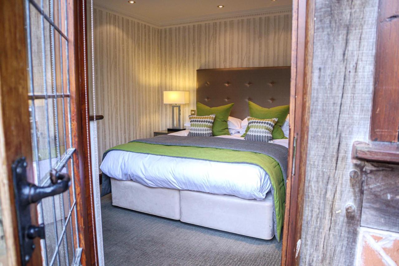 Langshott Manor - Luxury Hotel Gatwick Horley Exteriér fotografie