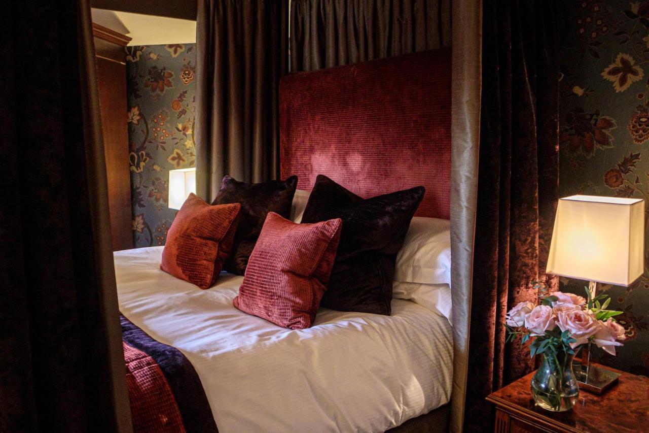 Langshott Manor - Luxury Hotel Gatwick Horley Exteriér fotografie