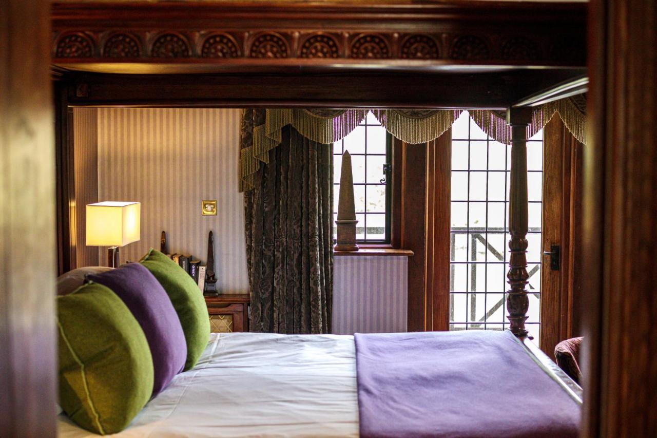 Langshott Manor - Luxury Hotel Gatwick Horley Exteriér fotografie