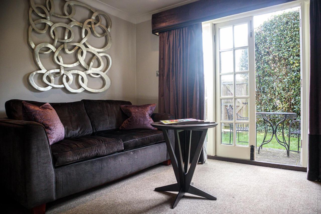 Langshott Manor - Luxury Hotel Gatwick Horley Exteriér fotografie